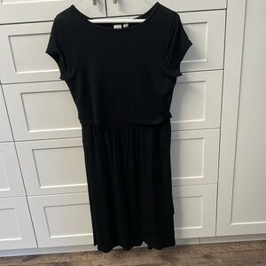 Gap maternity dress